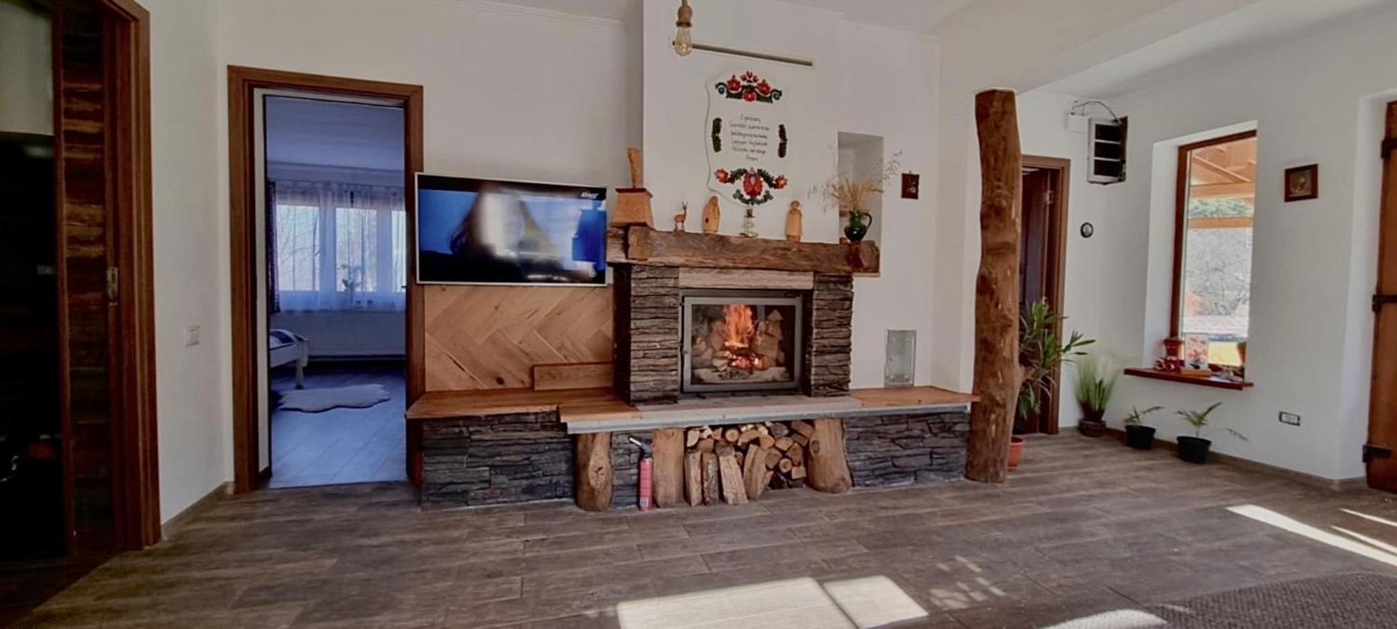 Rustic Dreams-Dobolii De Sus Villa Exterior photo